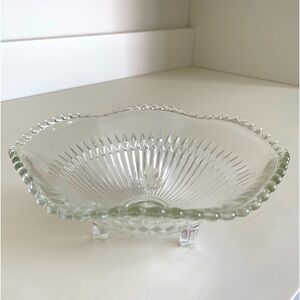 EUC VTG SAWTOOTH EDGED CLEAR GLASS FOOTED CANDY DISH